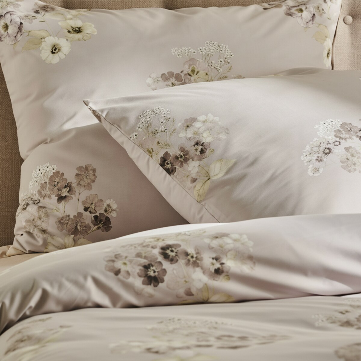 Pościel Z Mikrofibry Linorea 200x220 cm z wzorem kwiatowym