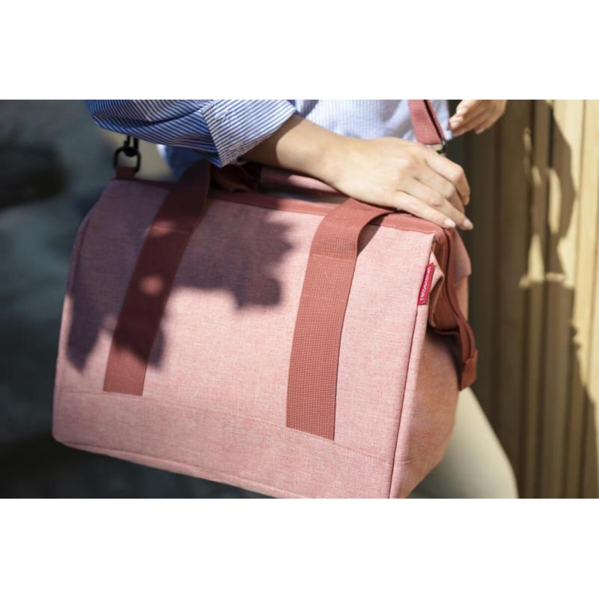 Torba allrounder M twist berry, 18 l