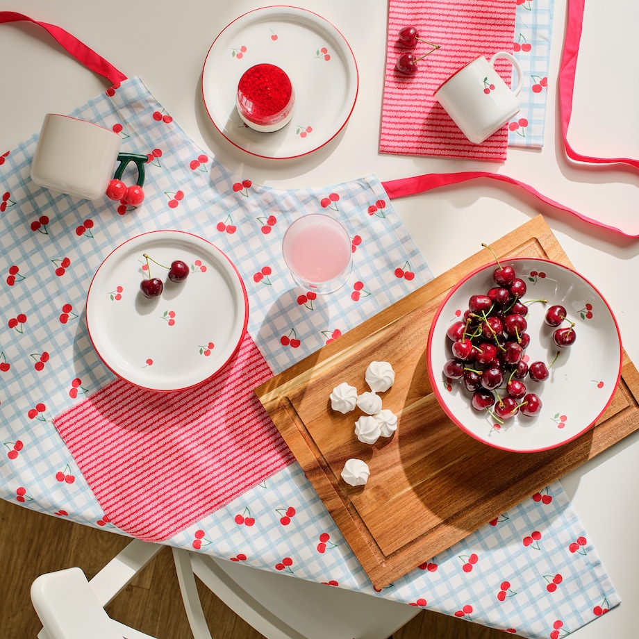 Kubek Cherrioso z motywem owoców