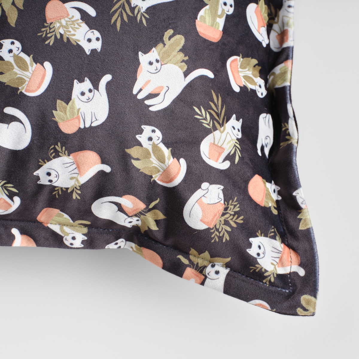 Poszewka z nadrukiem Purrpot 45x45 cm