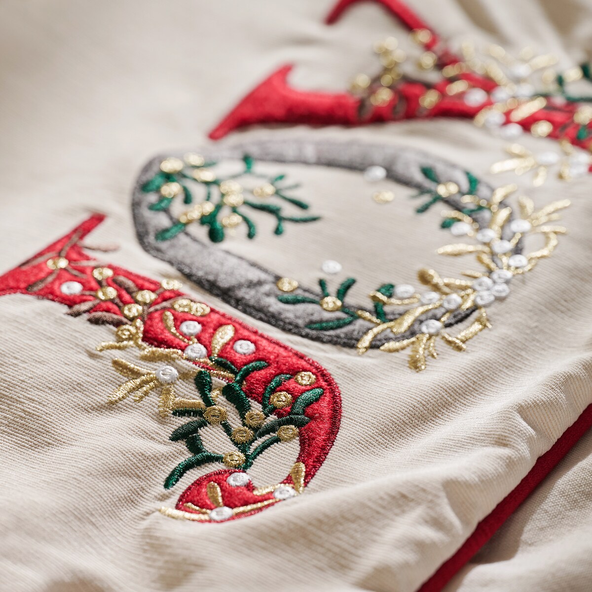 Bieżnik Haftowany Jolino 45x180 cm z motywem napisów