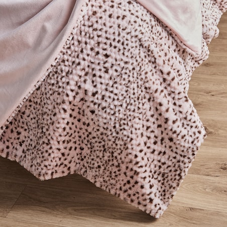 Jednokolorowa futrzana narzuta na łóżko Siman 180x220 cm