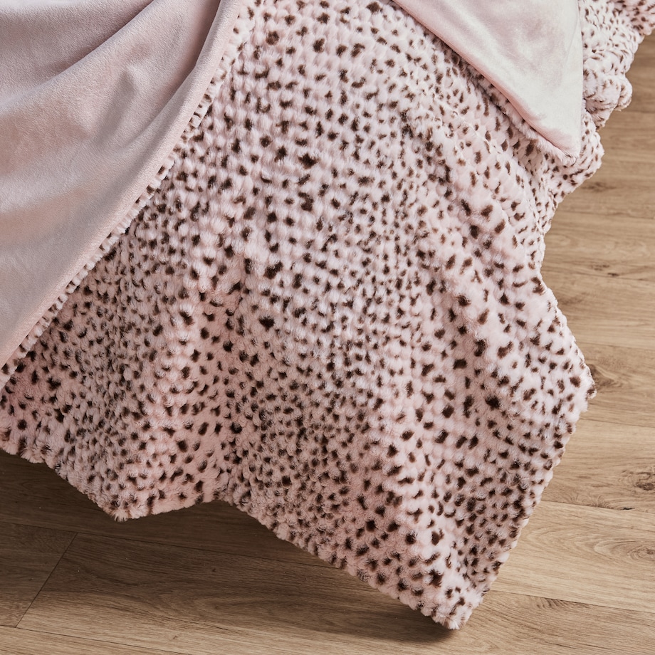 Jednokolorowa futrzana narzuta na łóżko Siman 180x220 cm