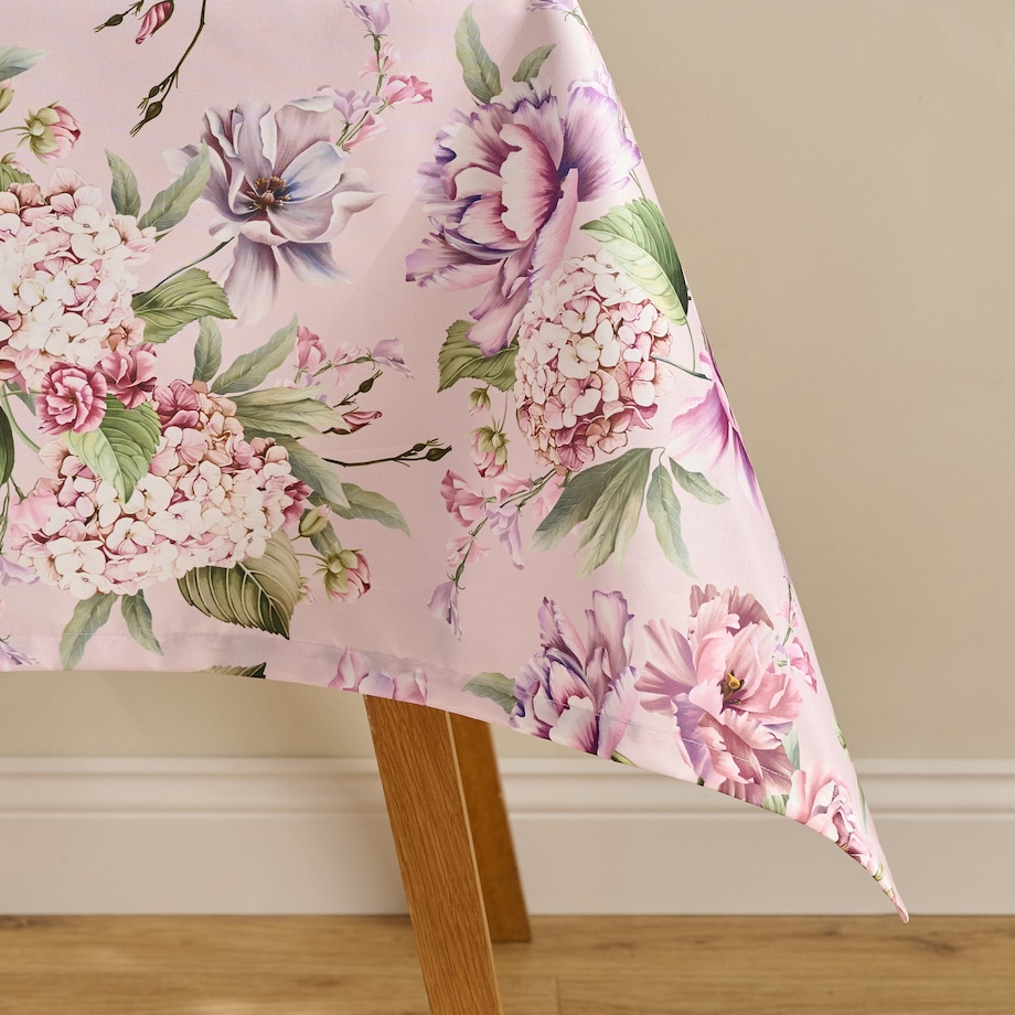 Obrus z nadrukiem Tensianis 150x220 cm z motywem kwiatowym