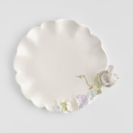 Patera Pasquile z motywem kwiatowym i królika