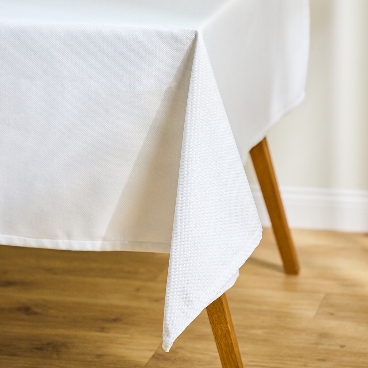 Obrus Jednobarwny Sauvo 130x180 cm