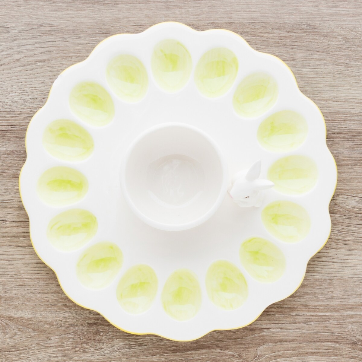 Patera Na Jajka Eggi Rabbi