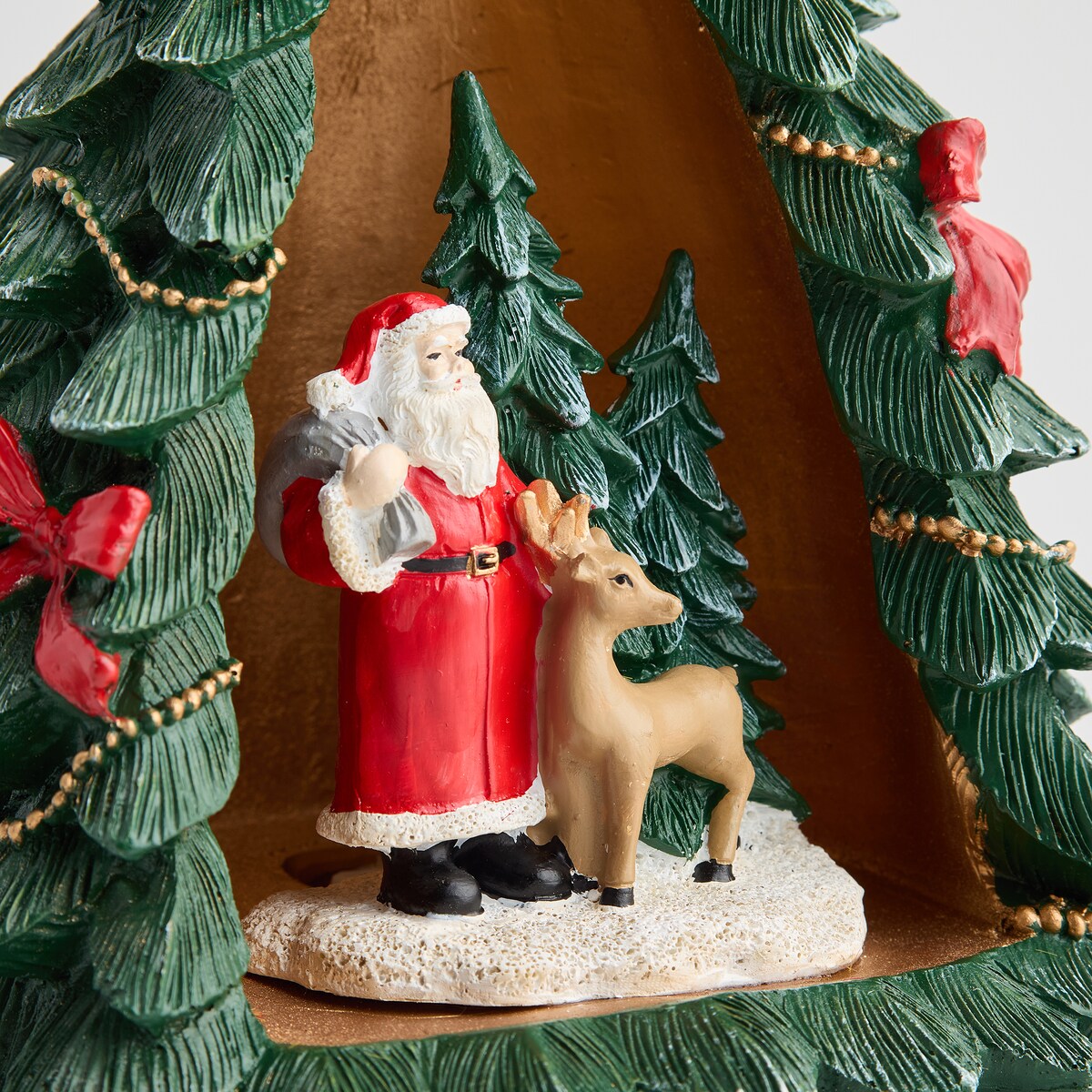 Figurka Led Winterstory z motywem choinki