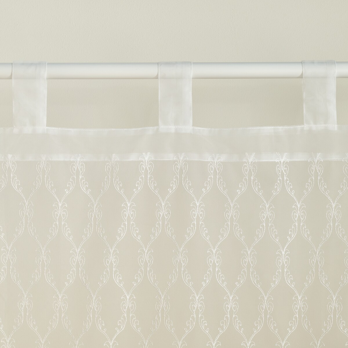 Firana haftowana Bella 140x250 cm z motywem arabeski