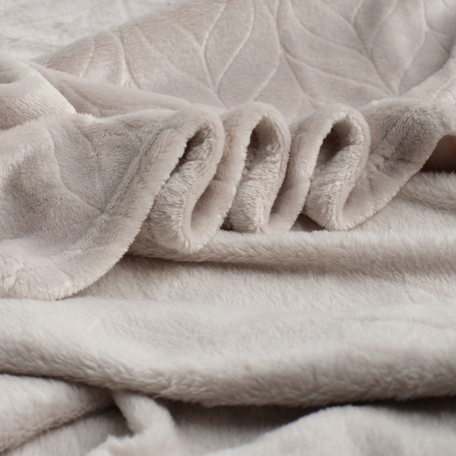 Jednokolorowy koc z wytłoczonym wzorem Violineos 150x200 cm z motywem arabeski