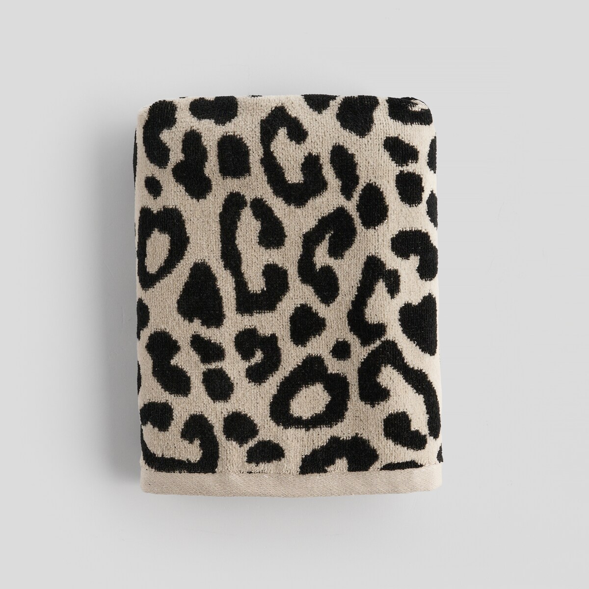 Ręcznik Panther 50x90 cm z motywem zwierzęcym