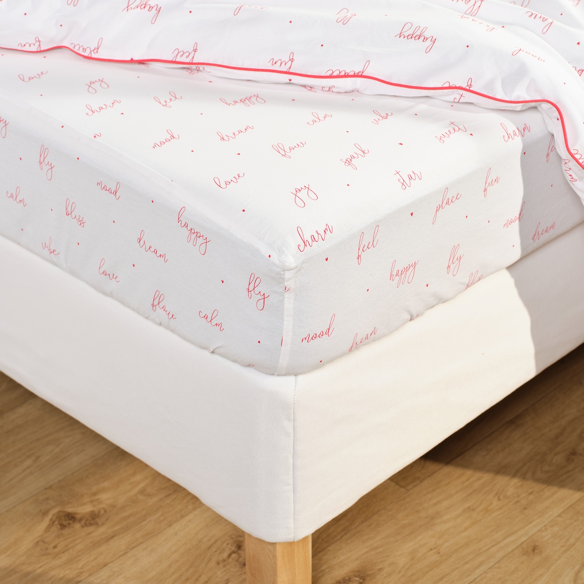 Prześcieradło bawełniane z gumką Zafir 180x200 cm z motywem napisów