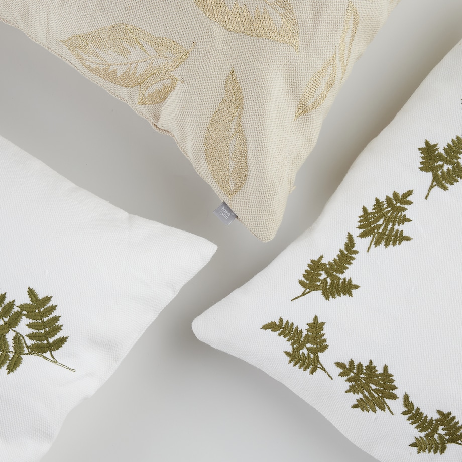 Poszewka Haftowana Fern 45x45 cm z motywem liściastym