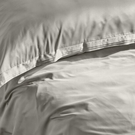 Pościel satynowa z mikrofibry Lobelia 200x220 cm