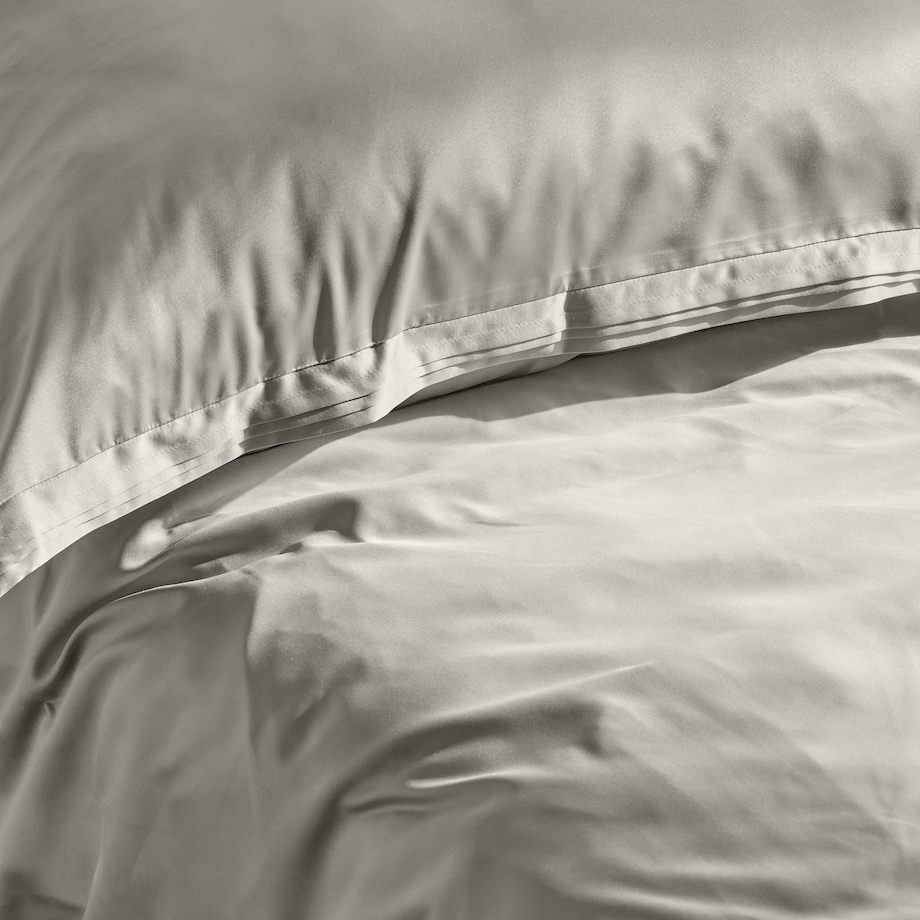 Pościel satynowa z mikrofibry Lobelia 200x220 cm