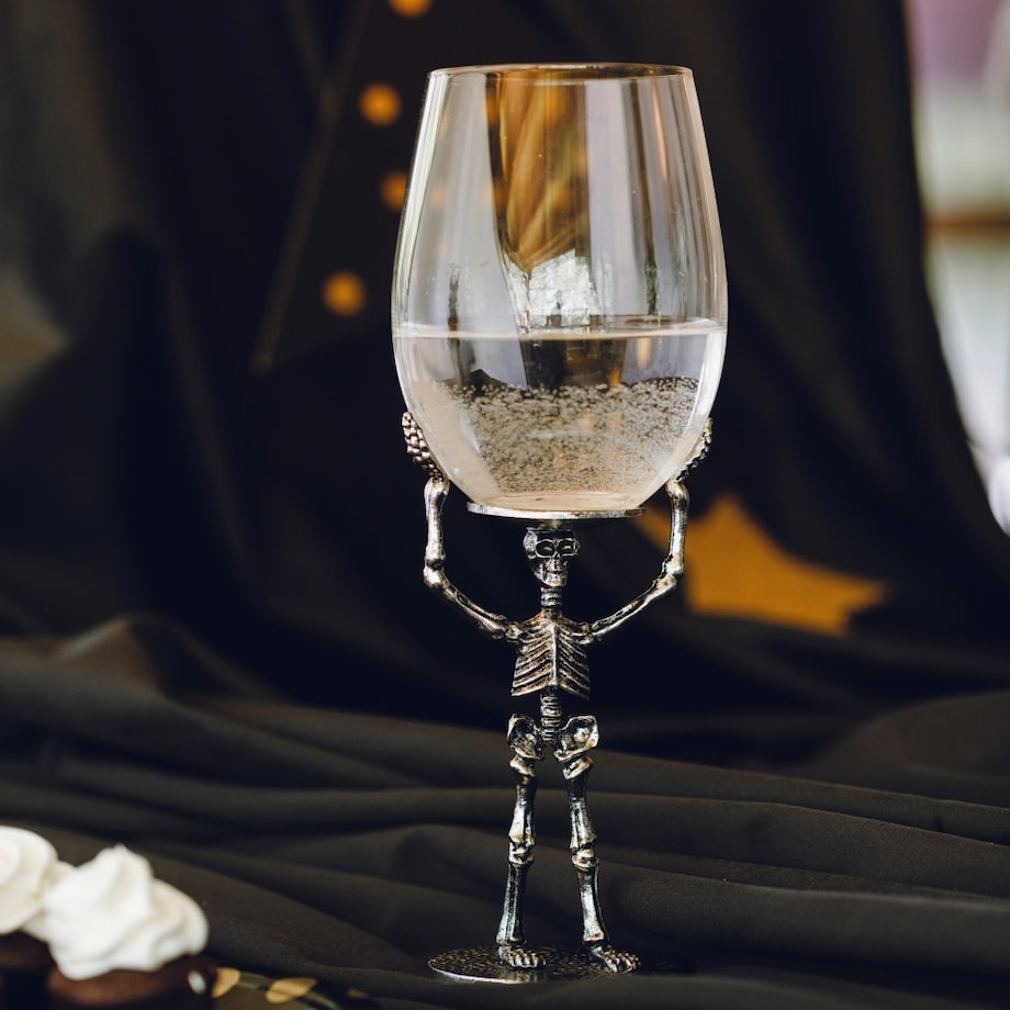 Stroik Z Kieliszka Do Wina Kieliszek Do Wina Skeletony | home-you.com
