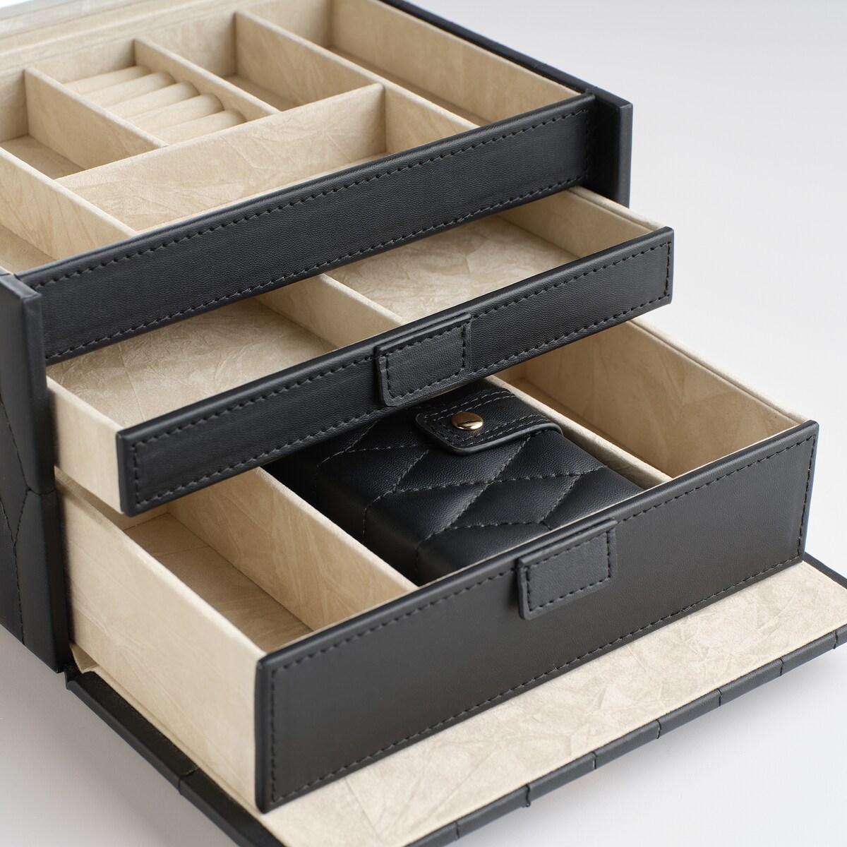 Szkatułka Na Biżuterię Katelina 23x18 cm