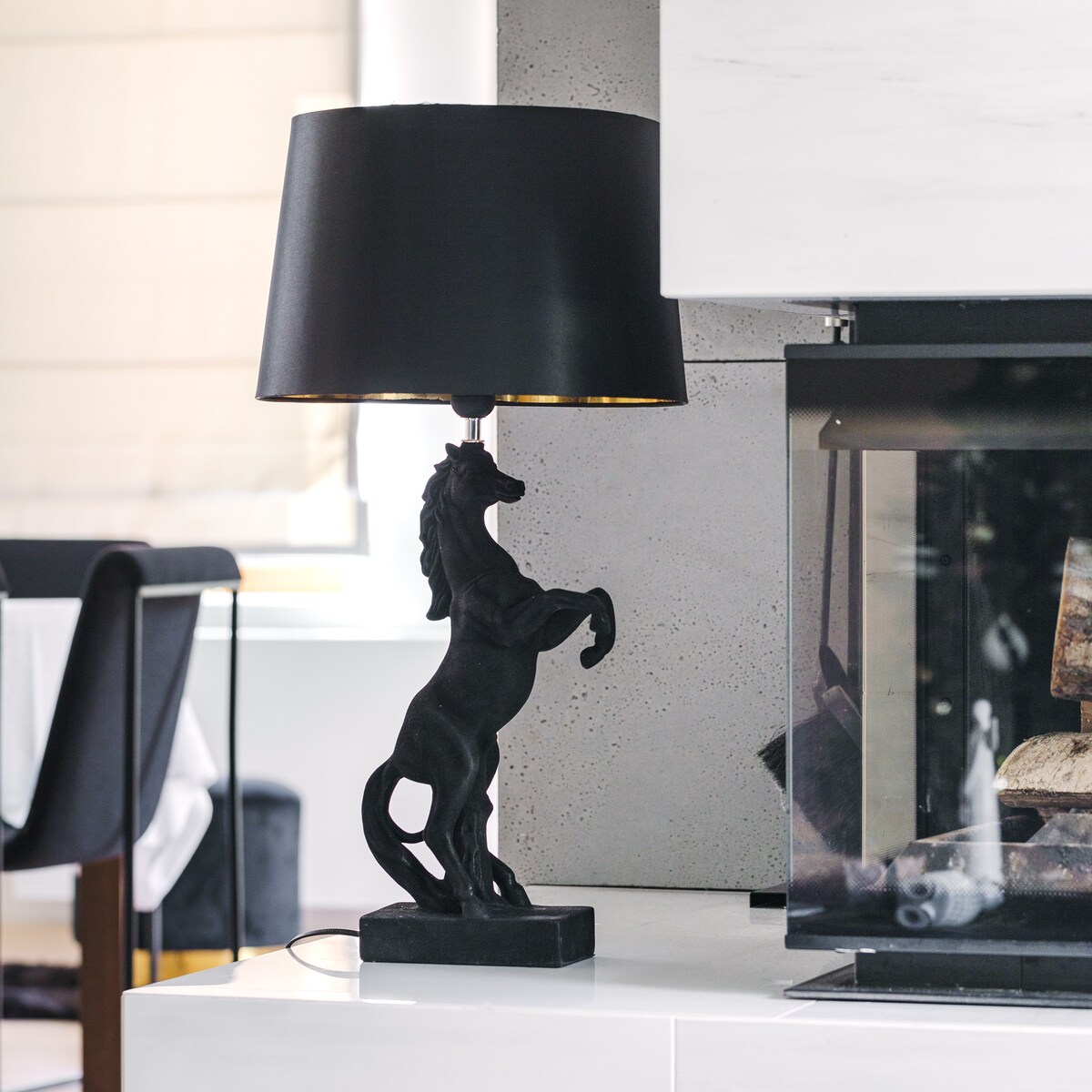 Lampa Stołowa Velvethorse