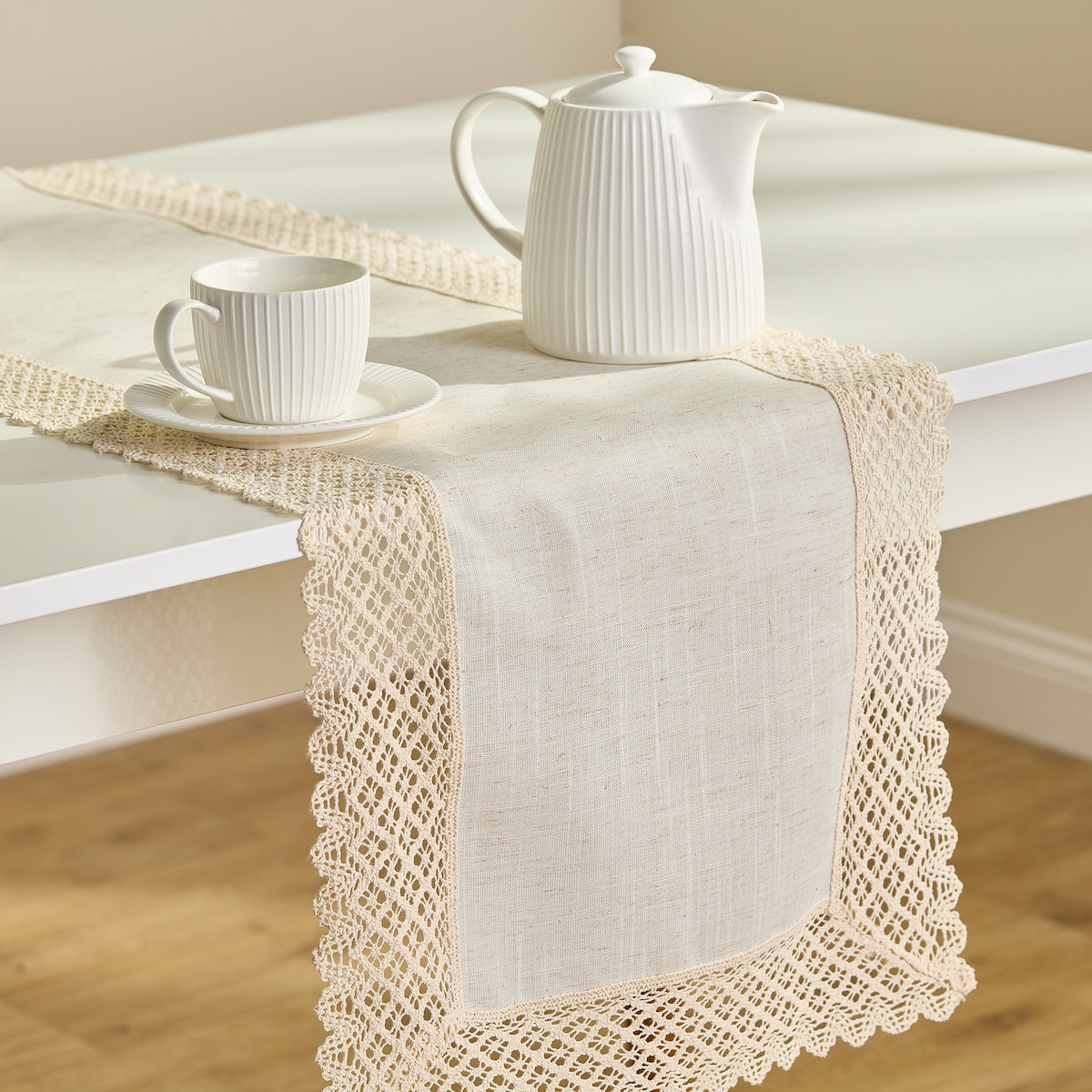 Bieżnik koronkowy Lacel 40x180 cm