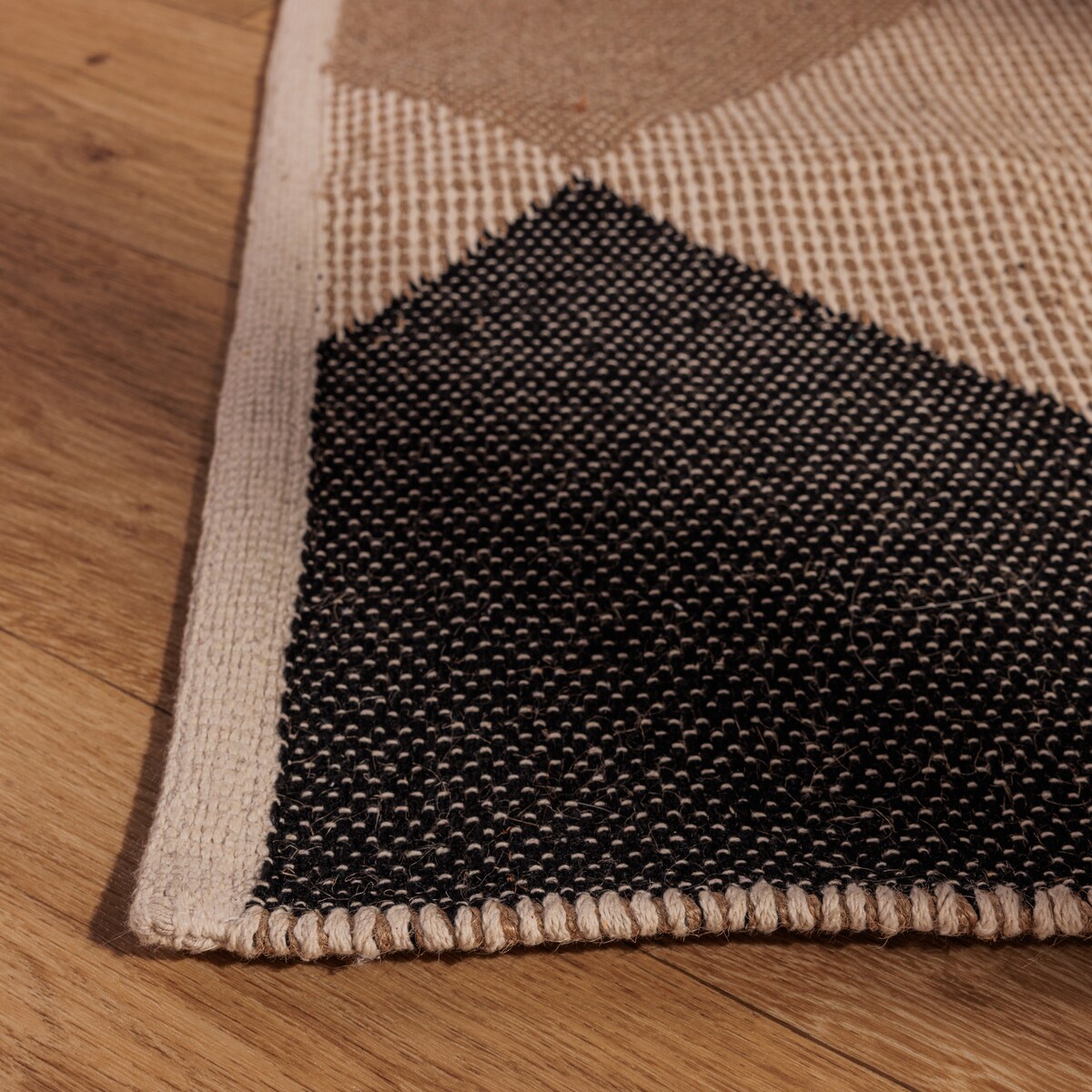 Chodnik Fringer 70x120 cm z motywem geometrycznym