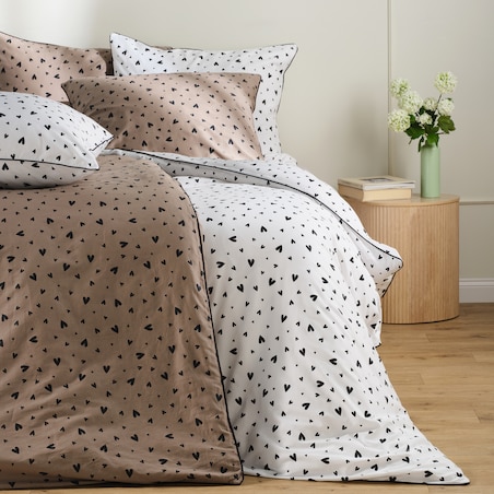 Pościel z bawełny satynowej z lamówką Malorina 200x220 cm z motywem serc