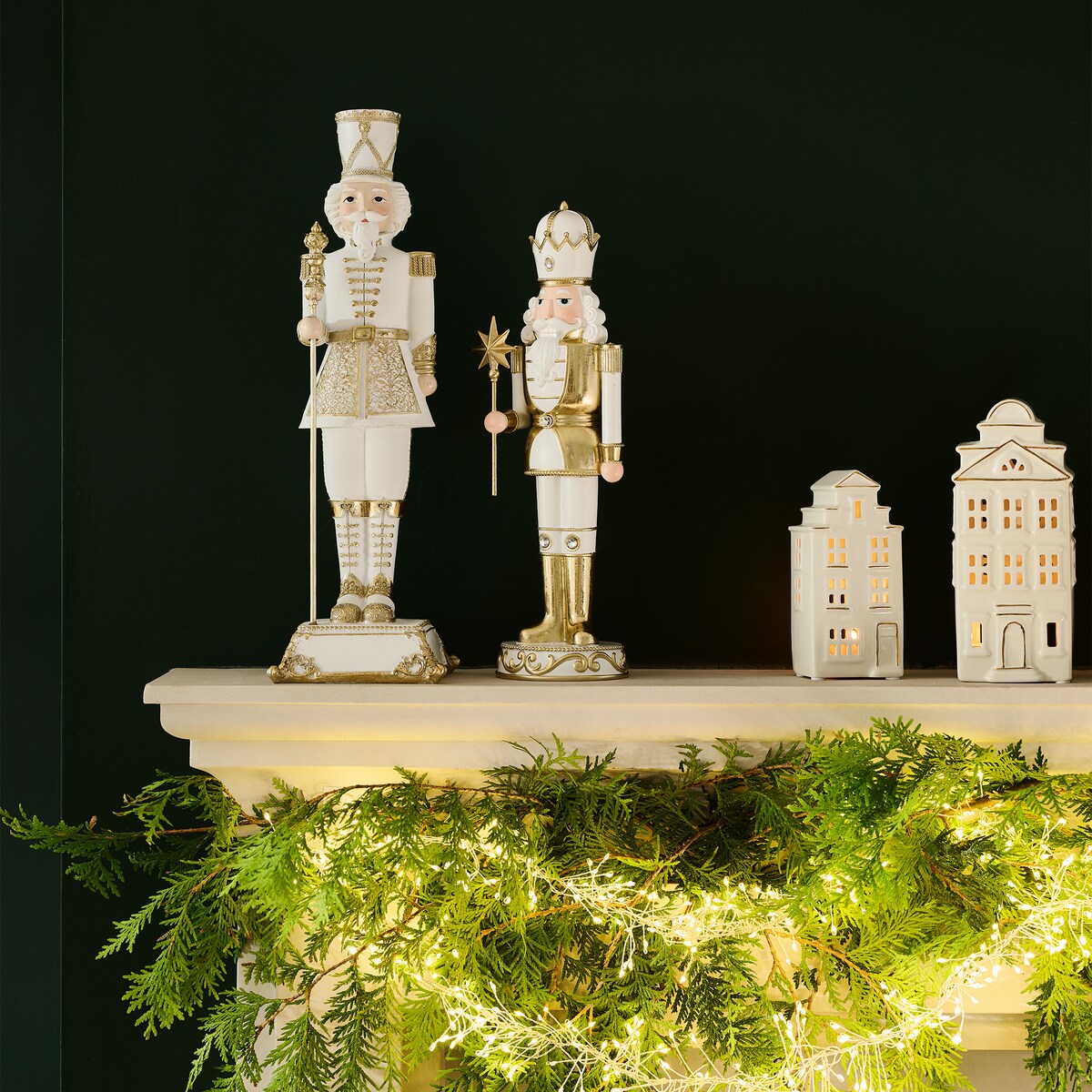 Figurka Nutcracksy z motywem dziadka do orzechów