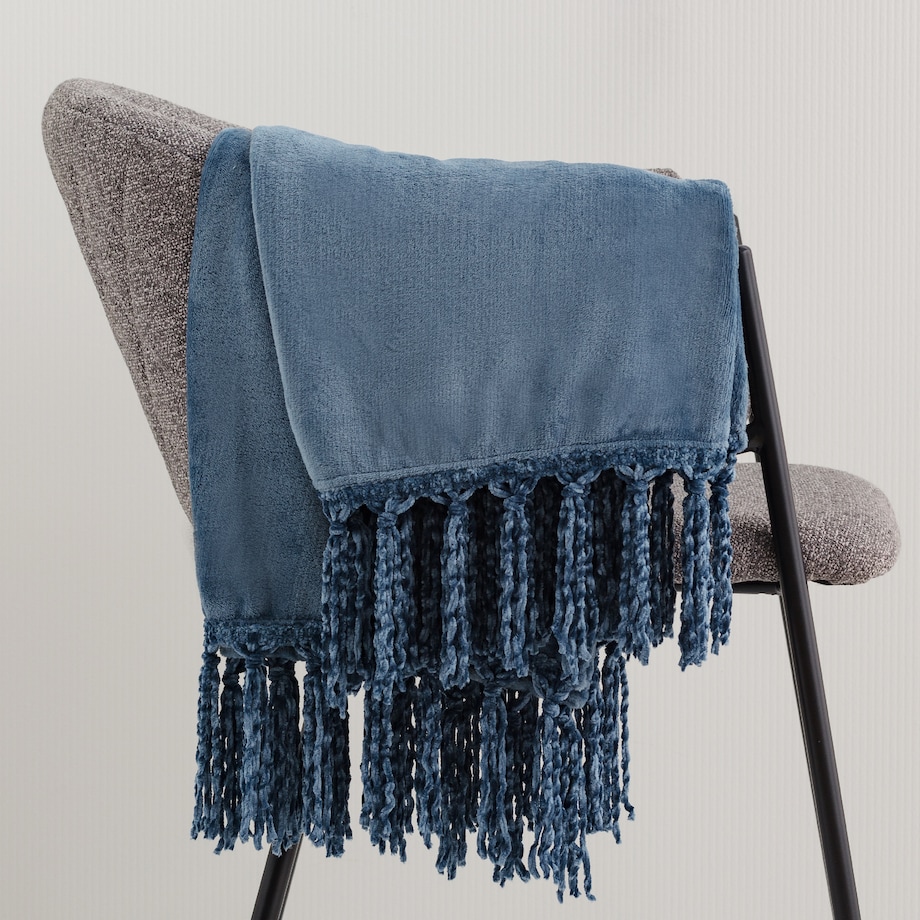 Jednokolorowy koc Tassels 130x170 cm