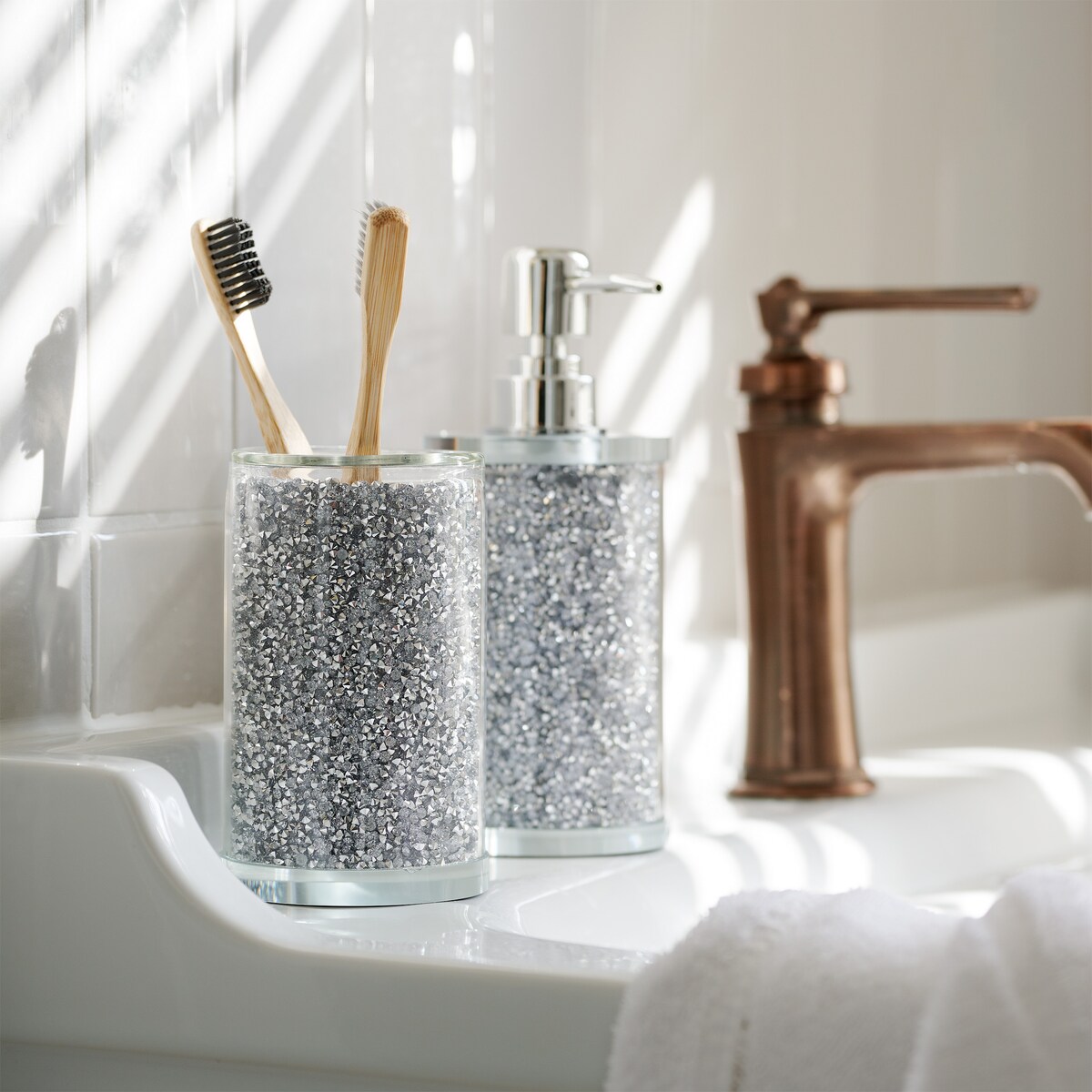 Kubek Łazienkowy Shinoso