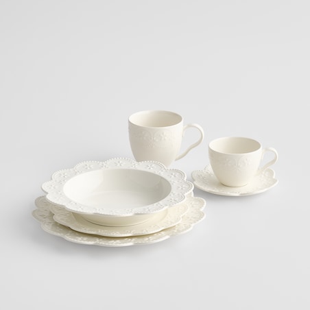 Talerz Obiadowy Lace z motywem kwiatowym