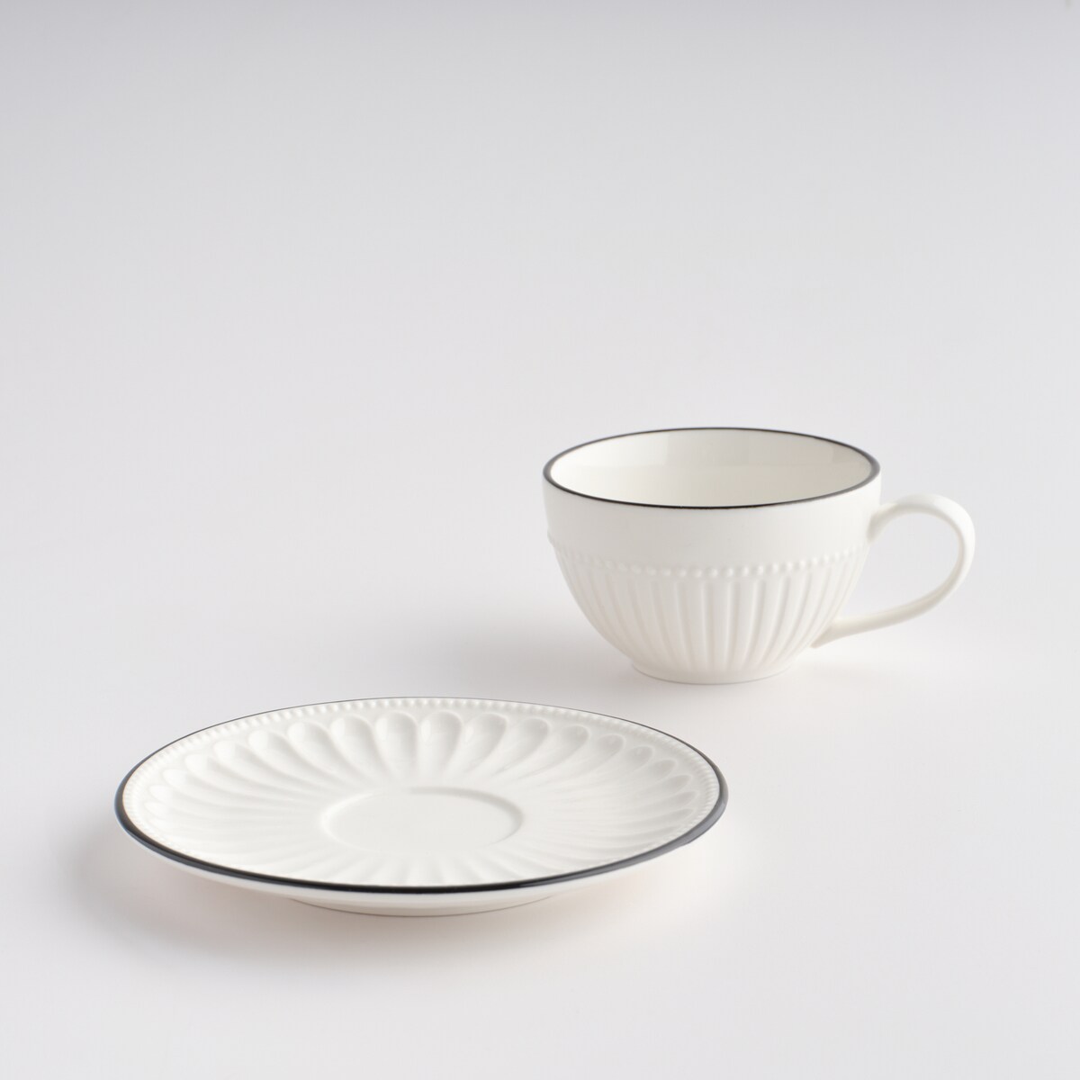 Filiżanka Ze Spodkiem Raya