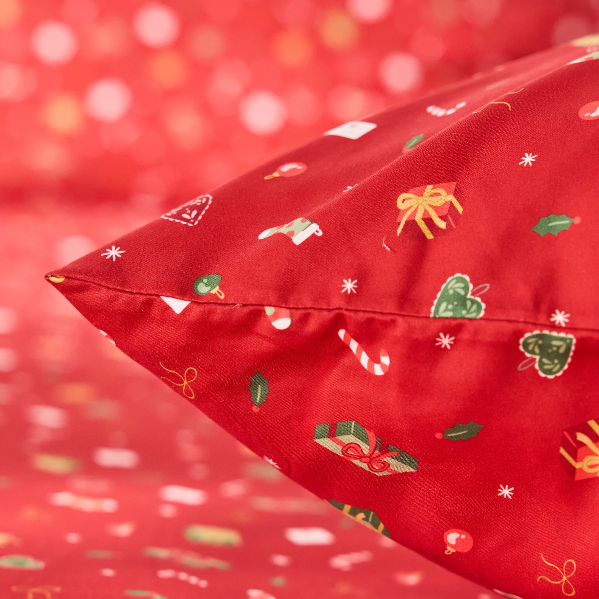 Komplet pościeli z mikrofibry Giftoni 200x220 cm z 2 poszewkami 70x80