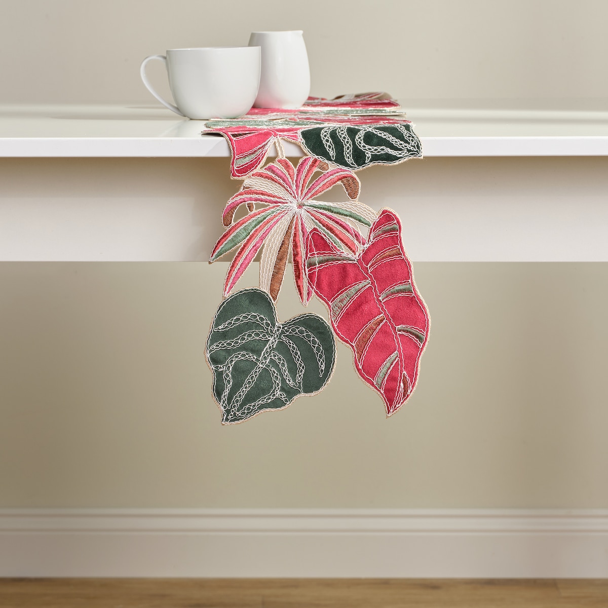 Bieżnik Haftowany Leafa 18x158 cm