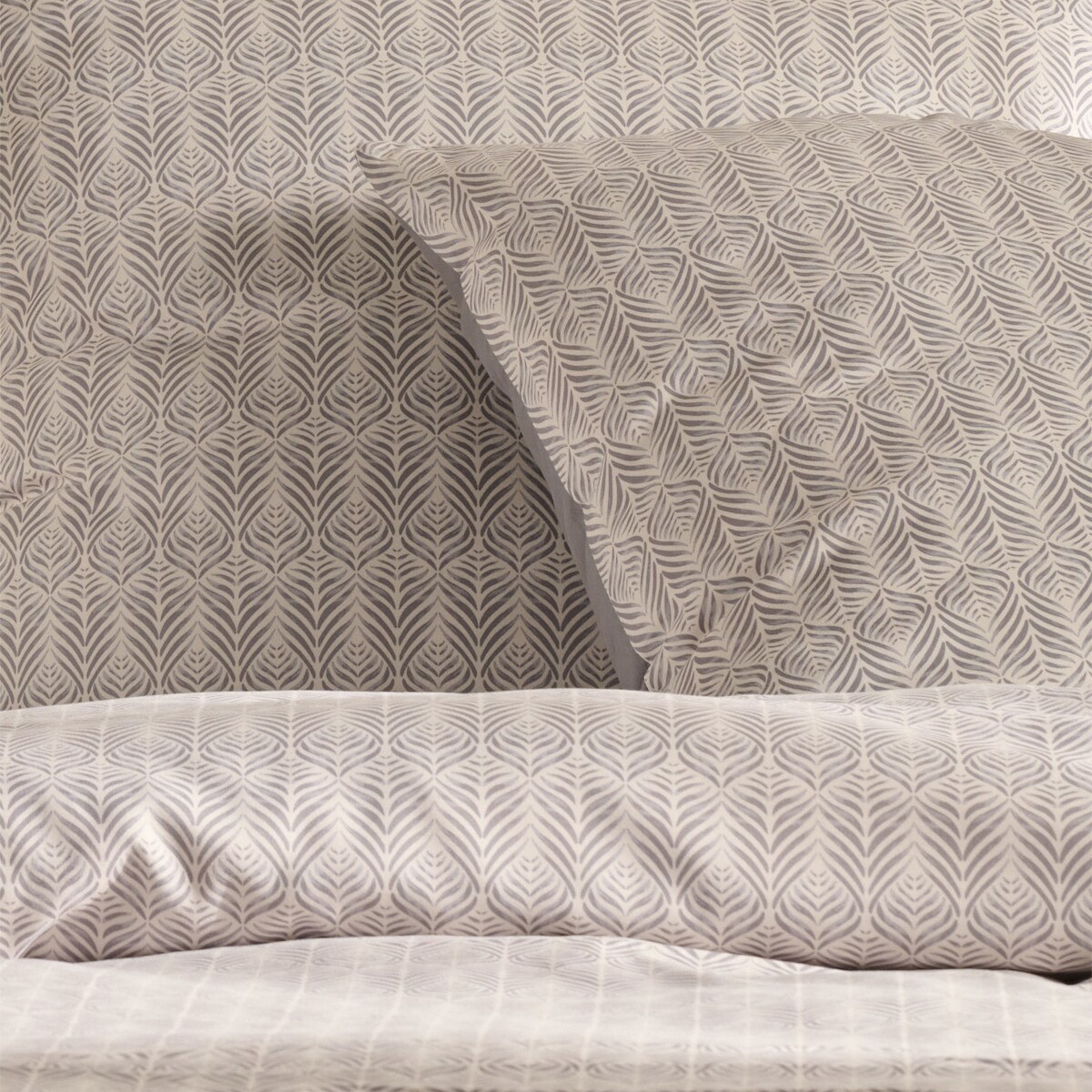 Pościel Z Mikrofibry Ariess 200x220 cm z motywem abstrakcyjnym