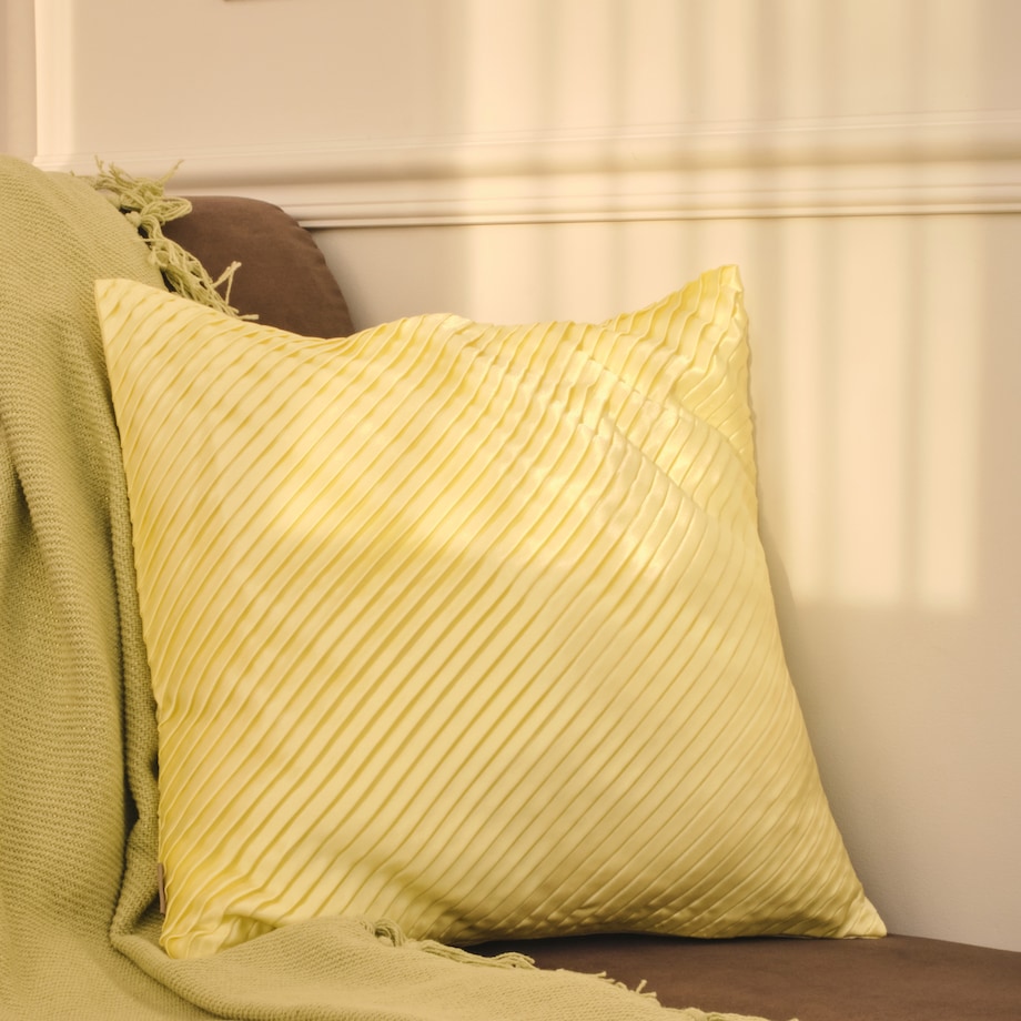 Poszewka satynowa plisowana Darlita 45x45 cm