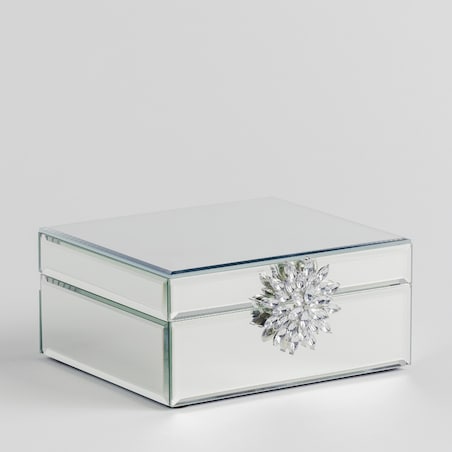 Szklana szkatułka na biżuterię z ozdobnym zapięciem mirro