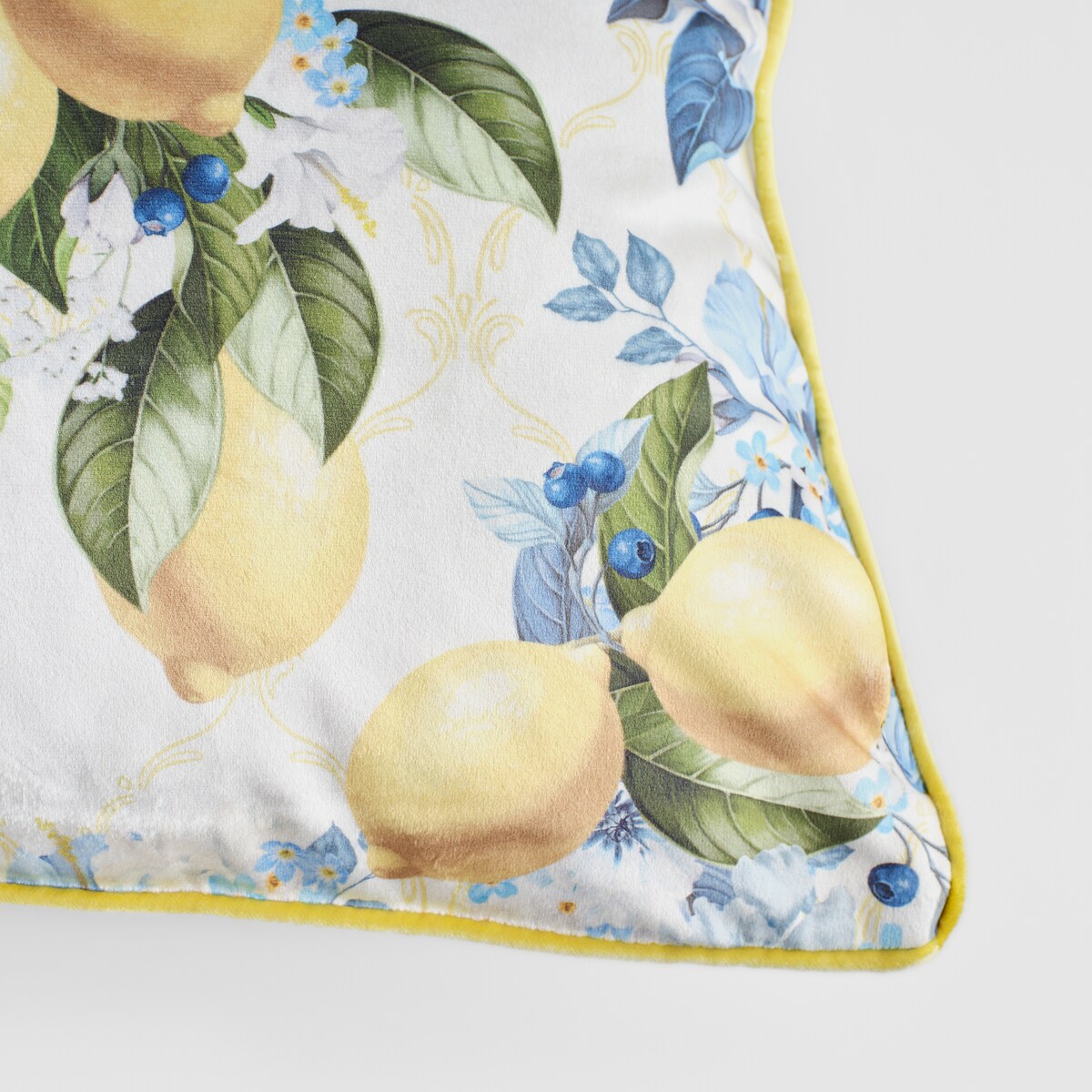 Poszewka z nadrukiem Lemondi 45x45 cm z motywem owoców