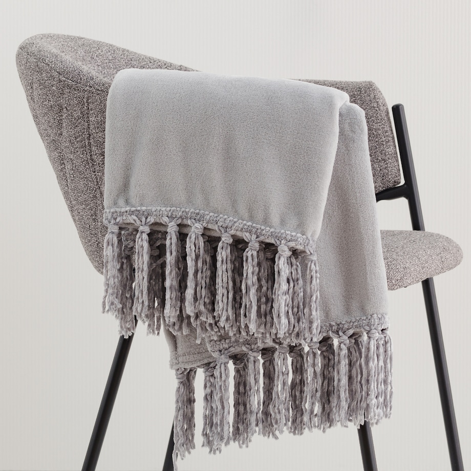Jednokolorowy koc Tassels 130x170 cm
