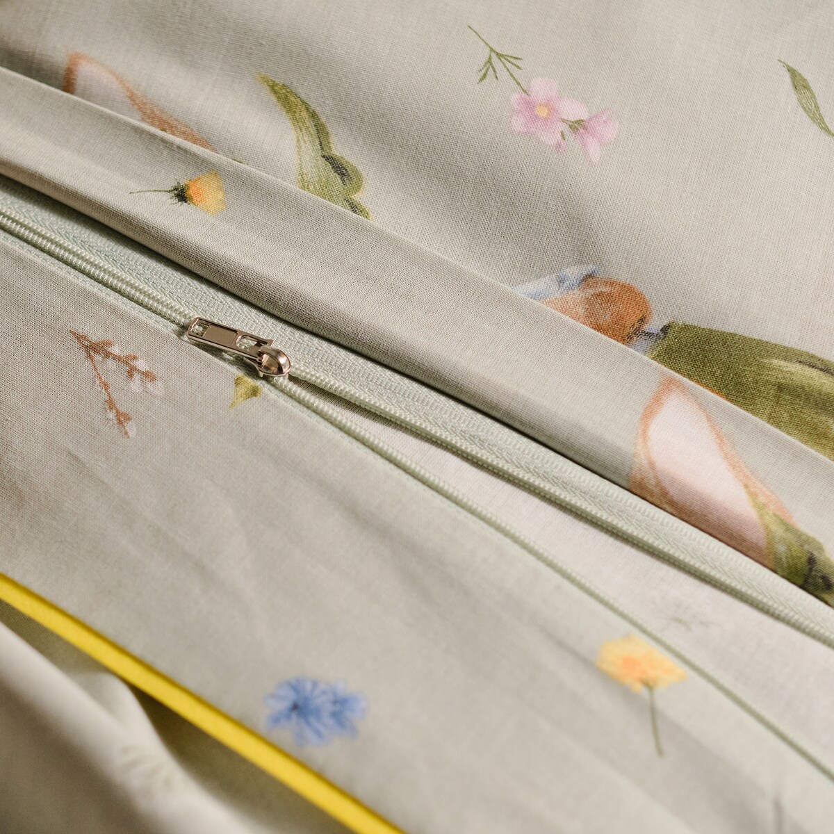 Pościel bawełniana z lamówką Emi 160x200 cm z motywem królika