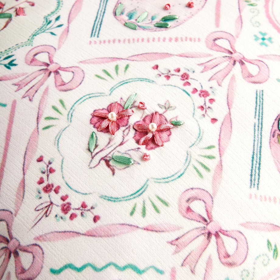 Poszewka Haftowana Florara 45x45 cm z motywem jajka