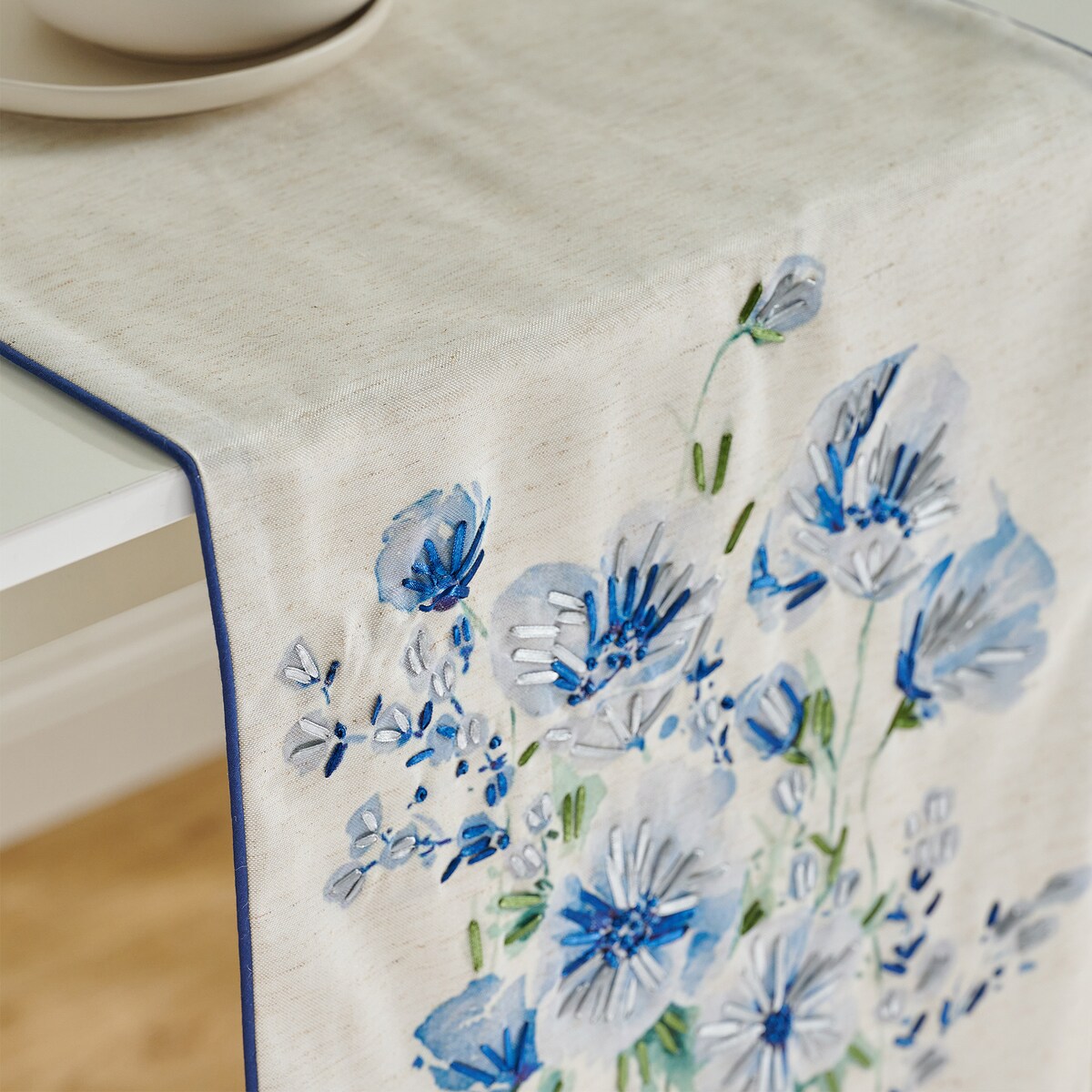 Bieżnik Haftowany Louisa 40x180 cm z motywem kwiatowym