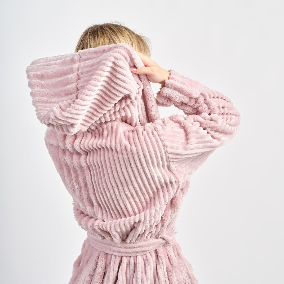 Szlafrok Divite z motywem geometrycznym