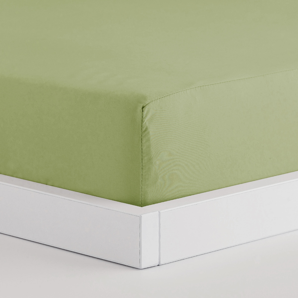 Prześcieradło z mikrofibry z gumką Micros 180x200 cm