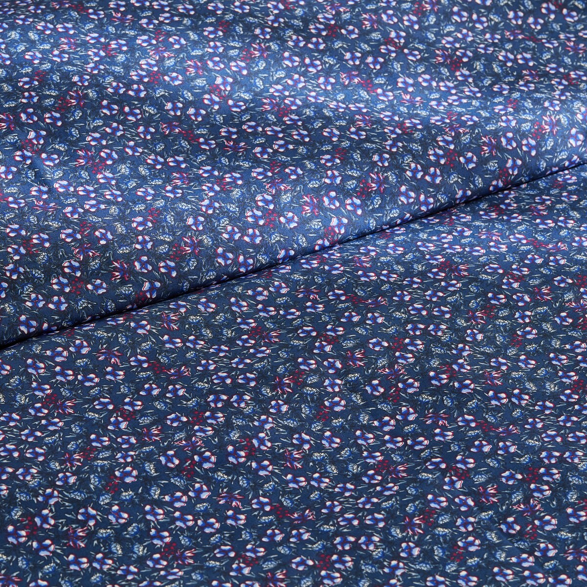 Komplet pościeli z mikrofibry Drobilis 200x220 cm z 2 poszewkami 70x80