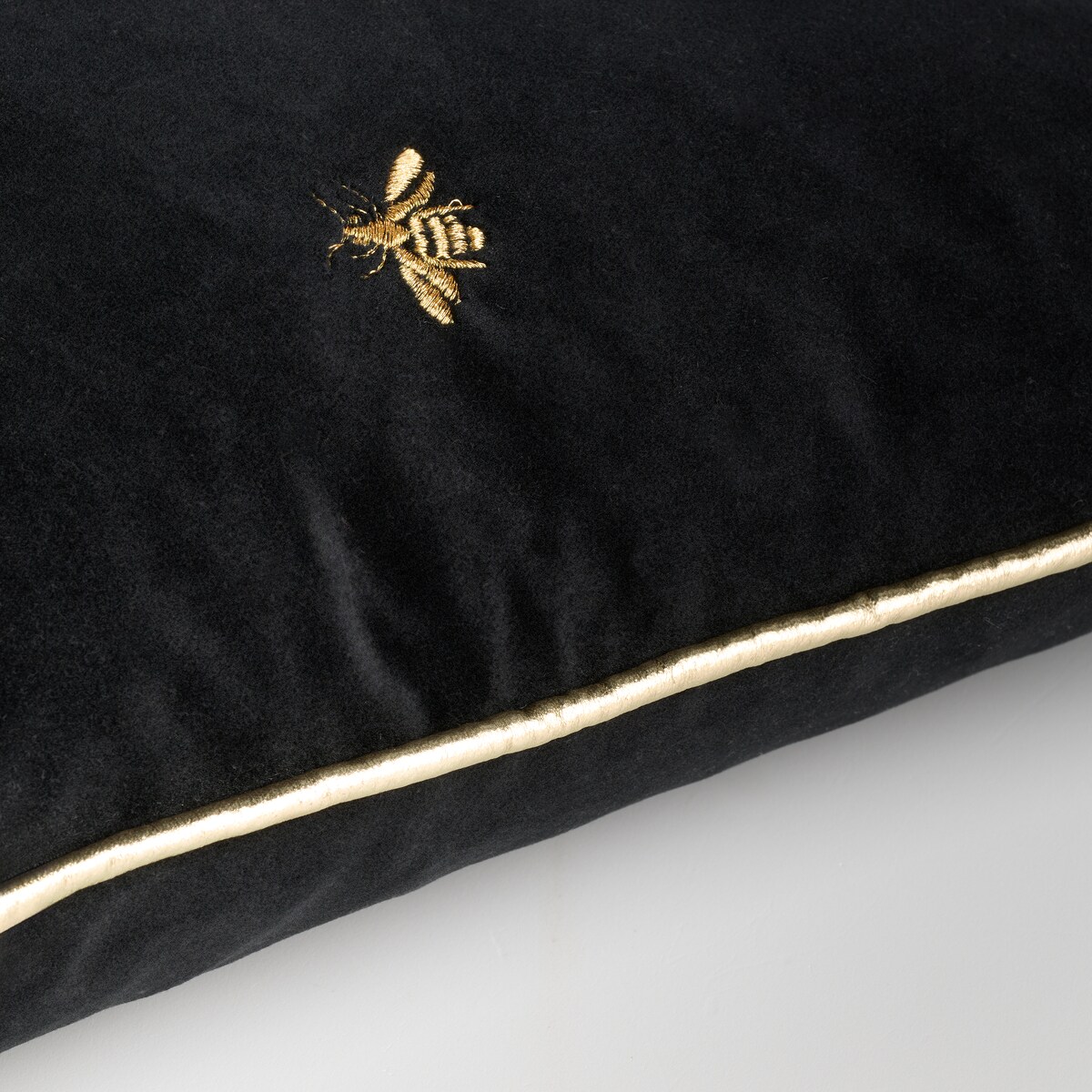 Poszewka Haftowana Beliamo 45x45 cm z motywem zwierzęcym