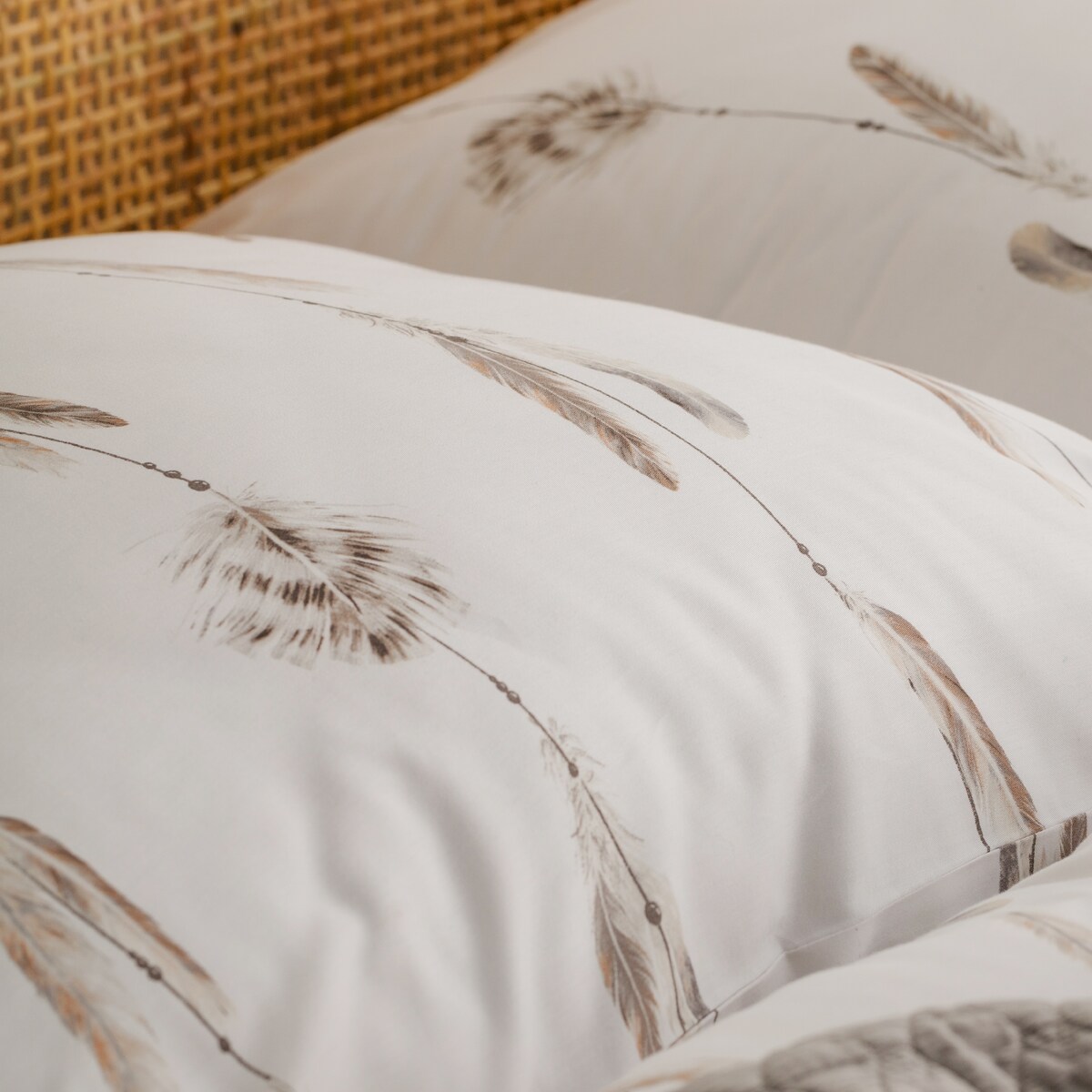 Pościel Satynowa Feather 200x220 cm