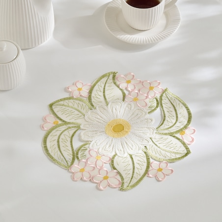 Serwetka Feris z motywem kwiatowym