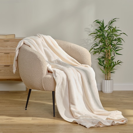 Jednokolorowy koc z wiskozą Maresa 150x200 cm