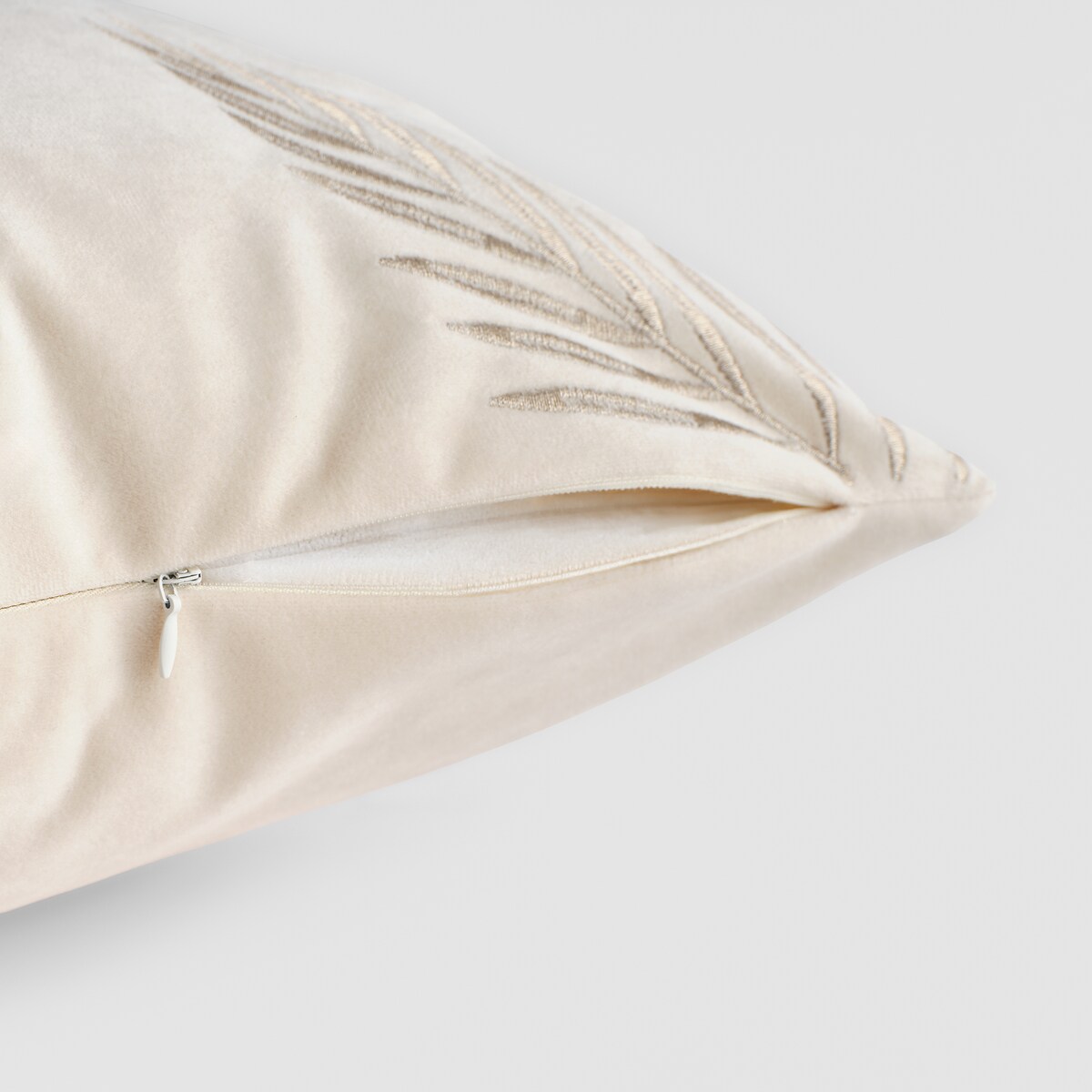 Poszewka Haftowana Solariso 45x45 cm