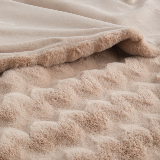 Jednokolorowa futrzana narzuta na łóżko Pilora 180x200 cm