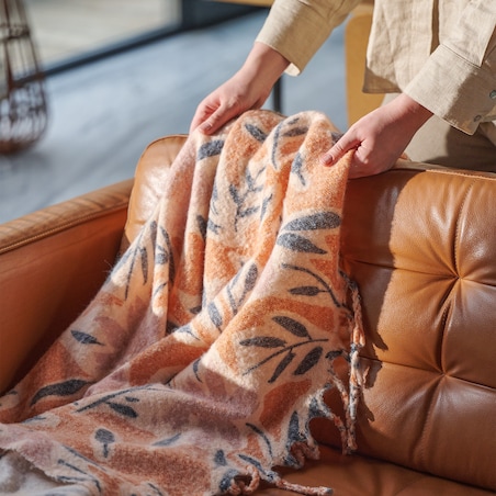 Koc Semilia 127x152 cm z motywem liściastym